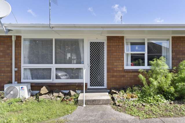 Ideal Brick & Tile Starter in a Superb Location