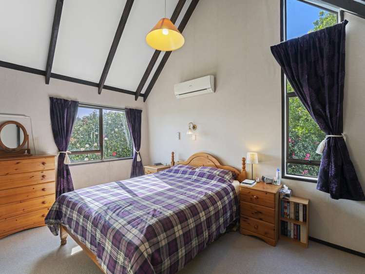 6 Photinia Place Botany Downs_15