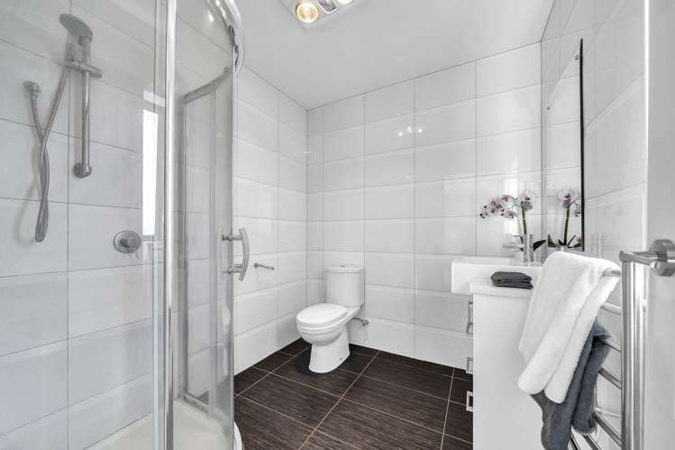 8 Listack Drive Flat Bush_30