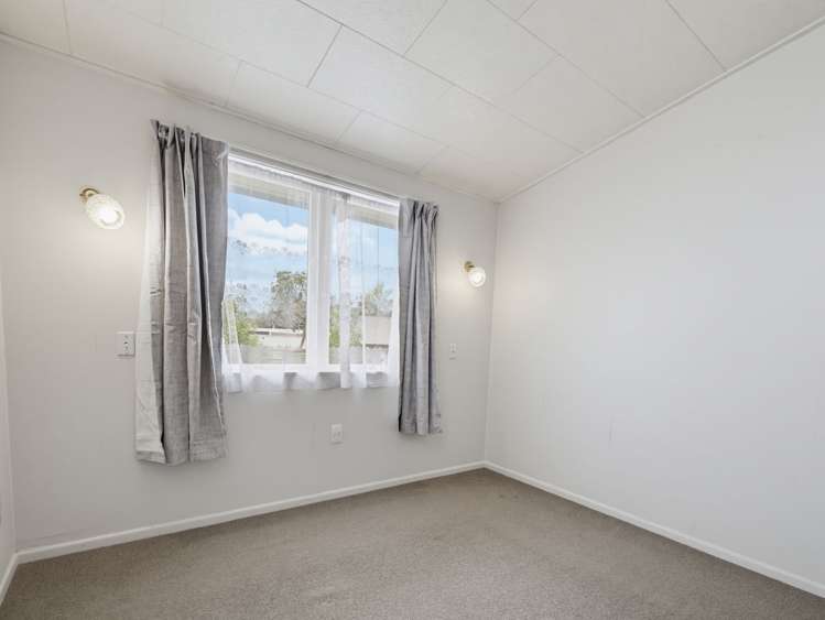 2/156 Rifle Range Road Hilltop_16