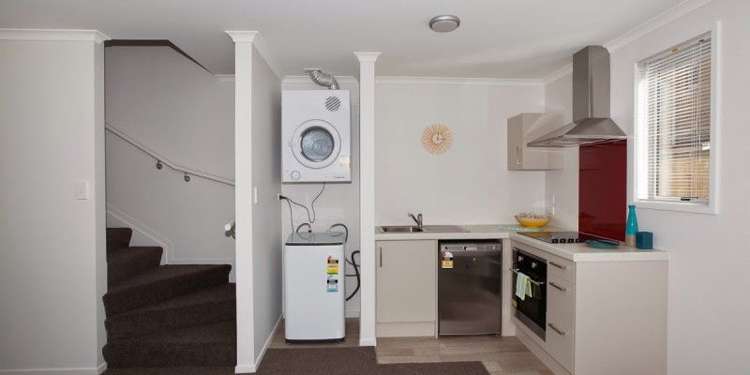 4/167 Knighton Road Hillcrest_2