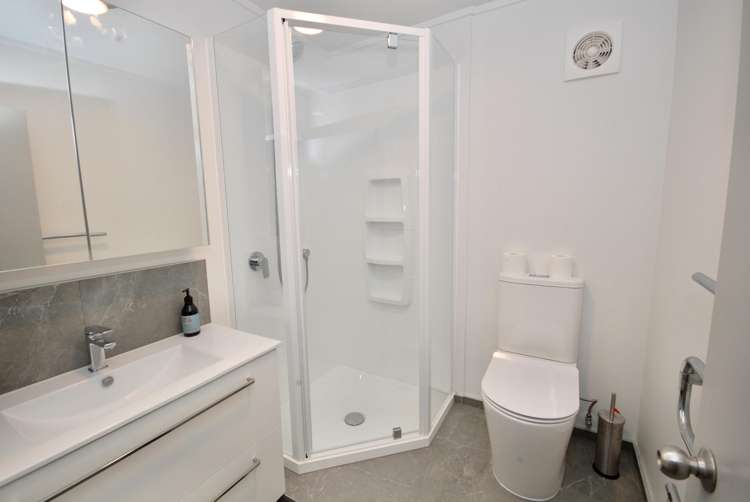 3/4 Rangitoto Terrace Milford_11