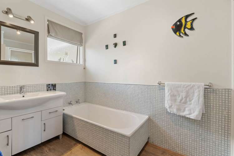 17 Kauri Road Stanmore Bay_9