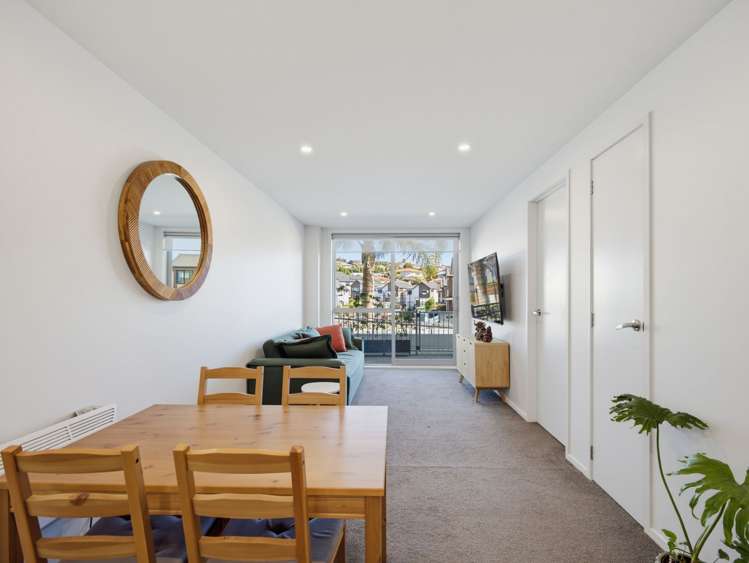 6/17 Link Crescent Stanmore Bay_9