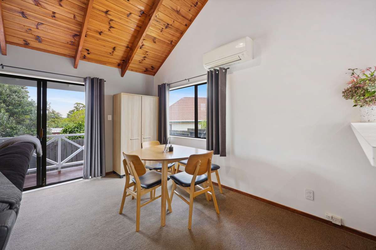 2/11 Hosking Place_3