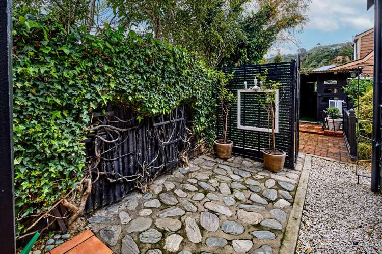 8 Nicholls Avenue Petone_15