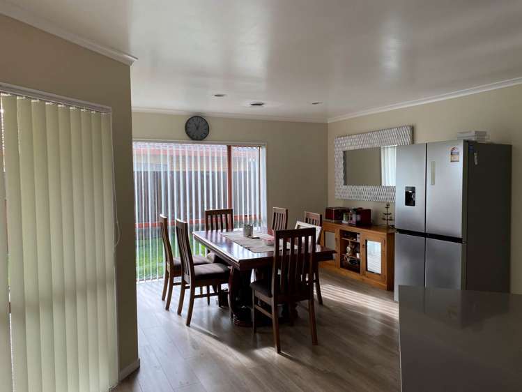 27 Glenross Drive Wattle Downs_8