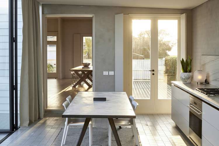 13 Oxford Terrace Devonport_7