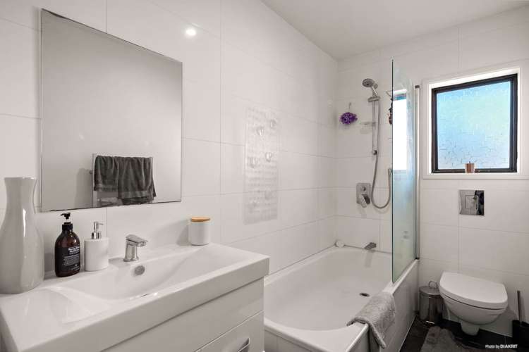 1/18 Stanley Avenue Milford_6