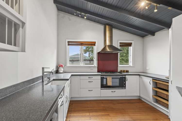 17A Carey Street Waitara_11