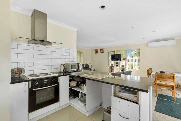 2 Old Park Place Takanini_3