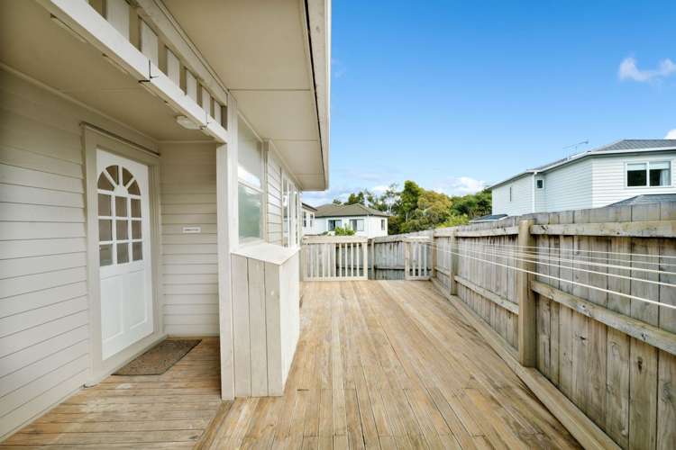 38 Lyttelton Avenue Forrest Hill_13