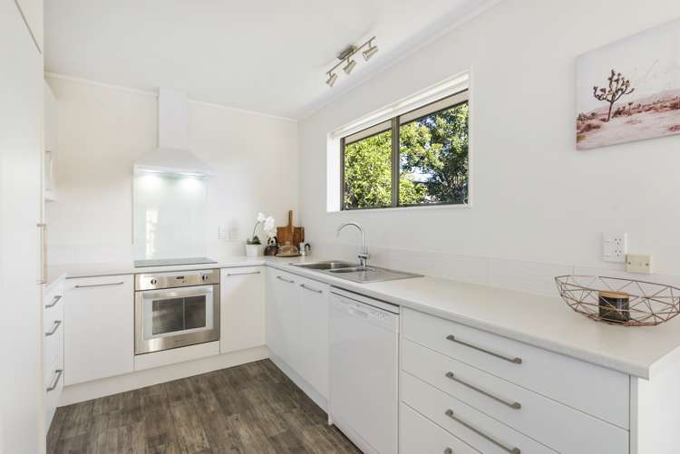 2/49 Butley Drive Farm Cove_5