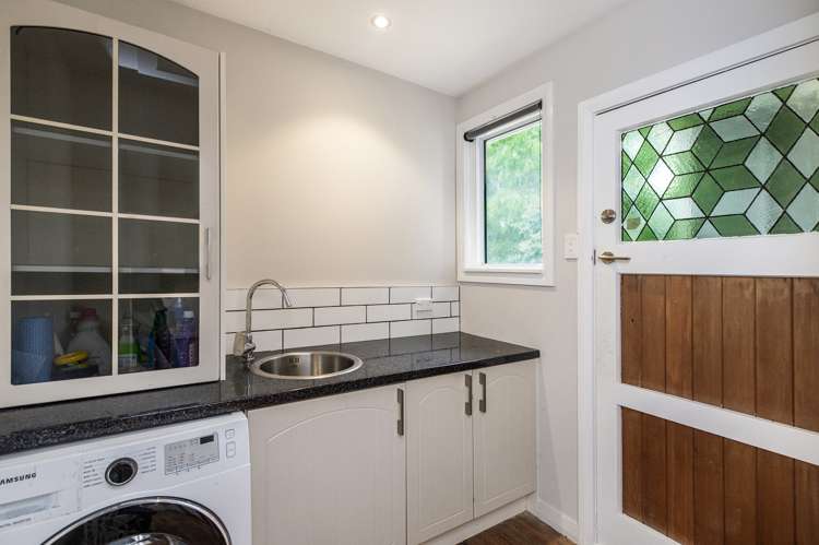 5702 West Coast Road Springfield_8