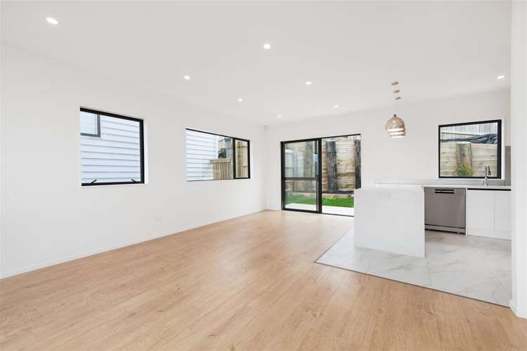 8a Ringi Lane Orewa_25