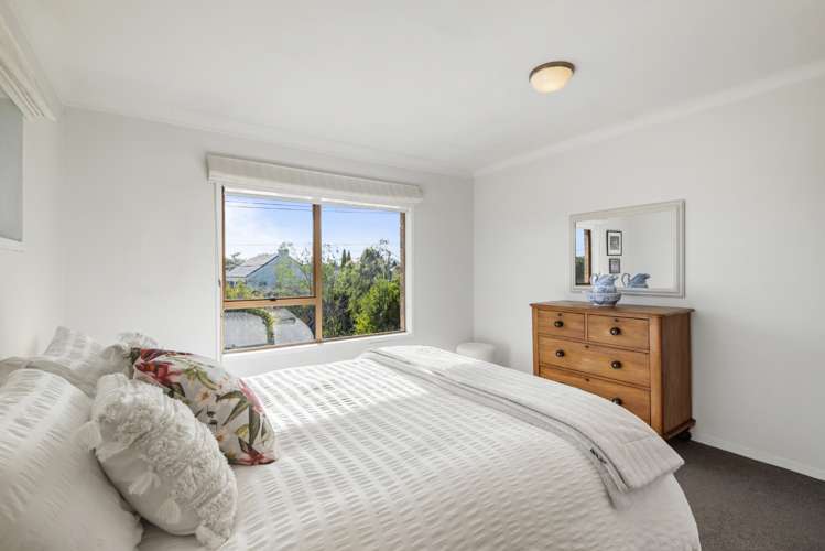 1/33 Eversleigh Road Belmont_13