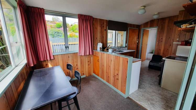 1 Esplanade Kaka Point_9