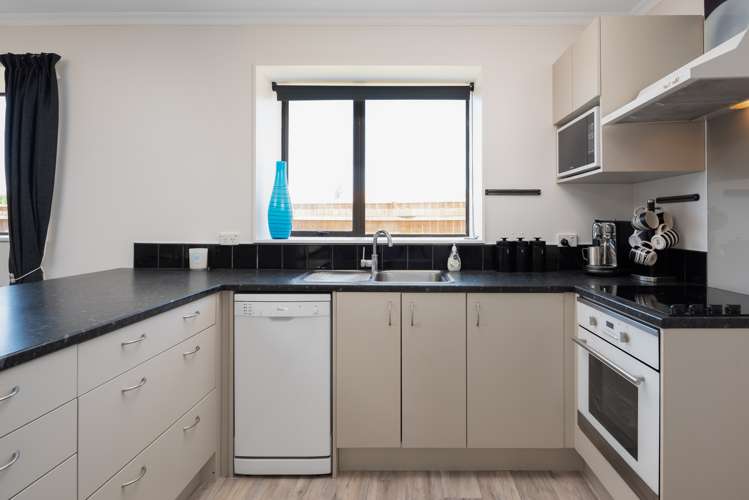 36 Burleigh Road Redwoodtown_8