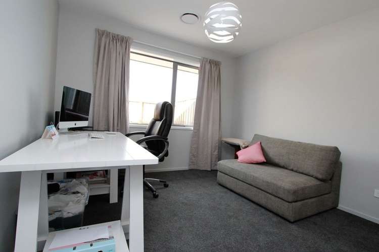 6 Louis Lane Rolleston_12