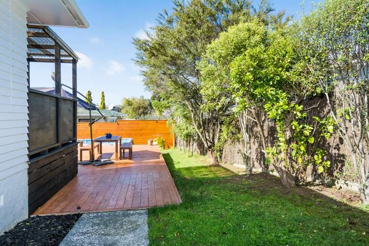 10 Taipari Road Te Atatu Peninsula_24