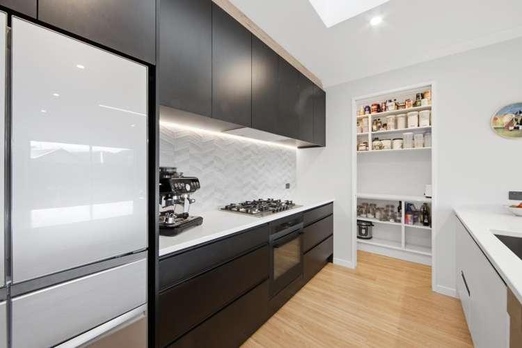 42 Manakura Street_5