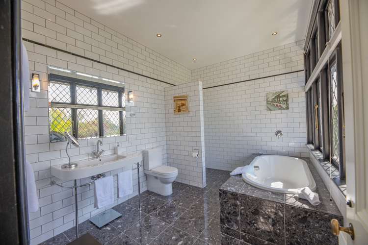 101 Gladstone Road South East Taieri_12