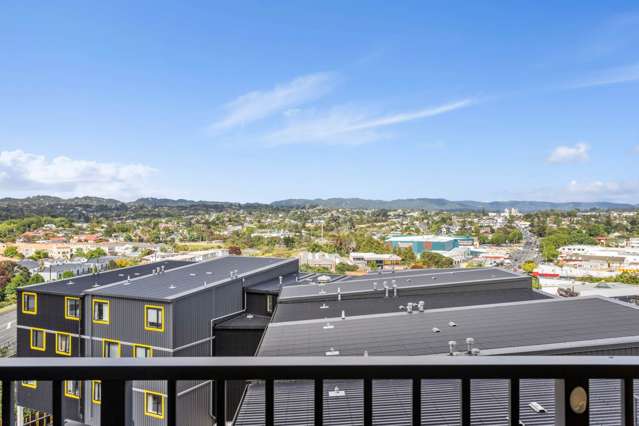 907/20 McCrae Way New Lynn_1