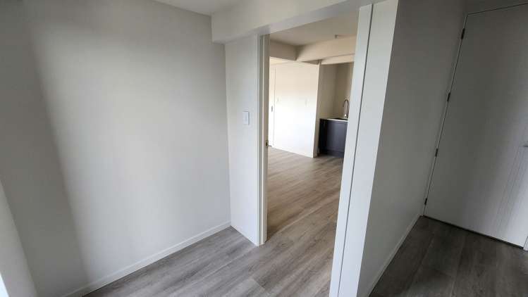 5A Charmaine Road Torbay_2