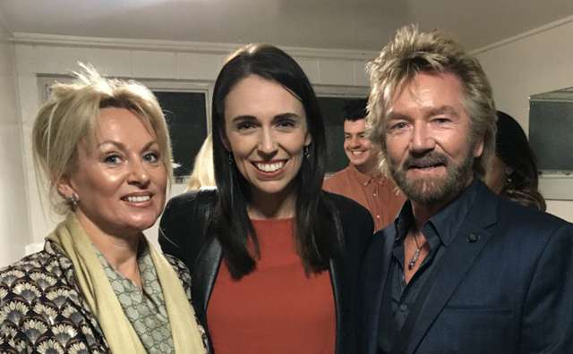 British TV legend Noel Edmonds puts his Matakana mansion up for sale