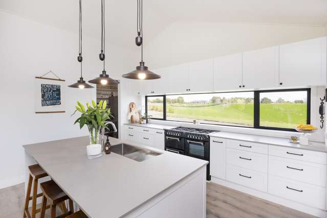 51 View Road Halcombe_4