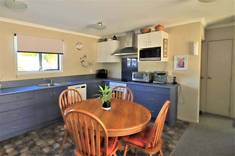 135 Portia Street Stratford_3