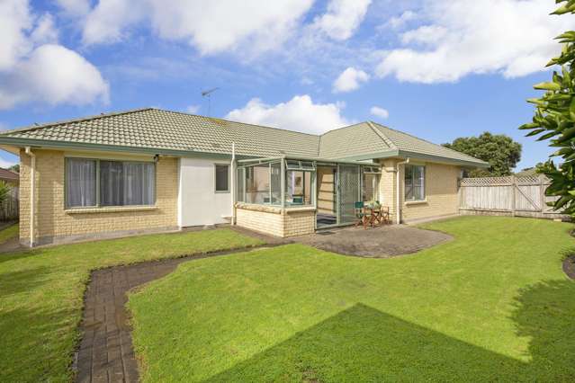 121 Burswood Drive Pakuranga Heights_1