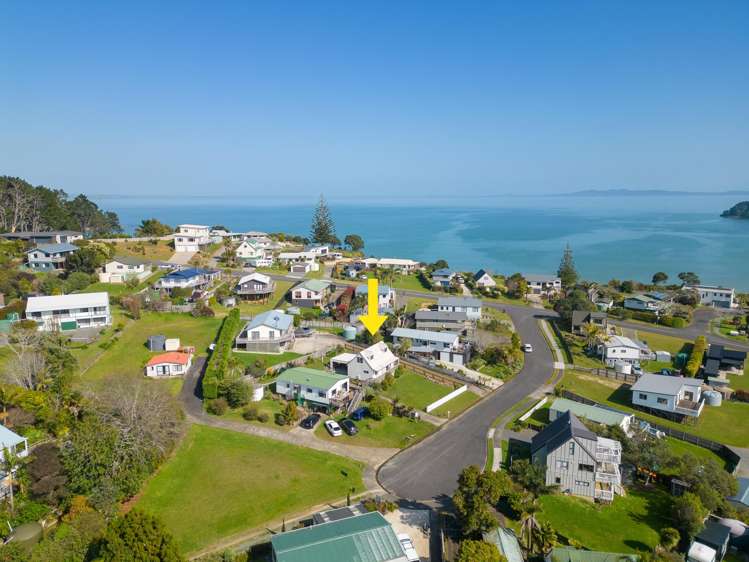 21 Whitecaps Place Hihi_1