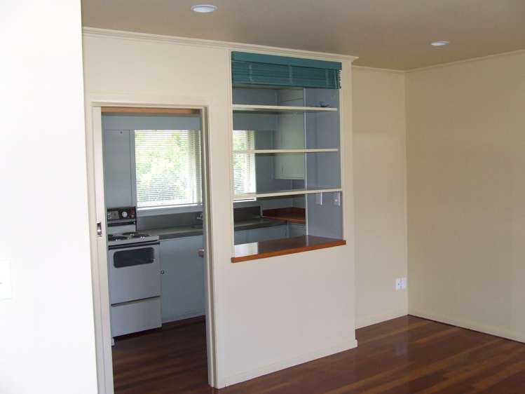 2/128a Taylors Road Mount Albert_1