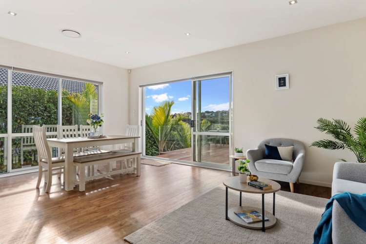 8 Bella Vista Drive Gulf Harbour_2