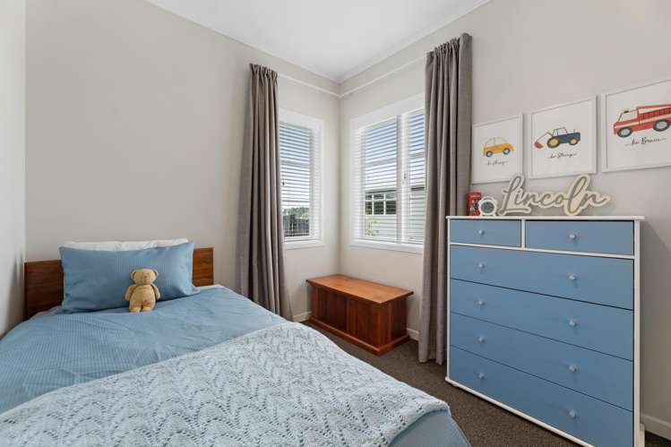 46 Wharf Road Clarks Beach_13