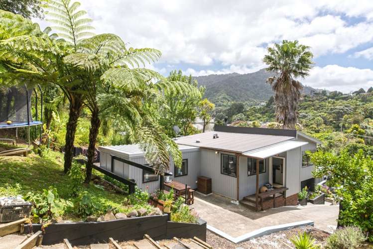 31 Foster Avenue Huia_25