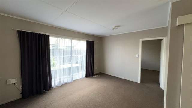 2/24 Seddon Street 1070_1