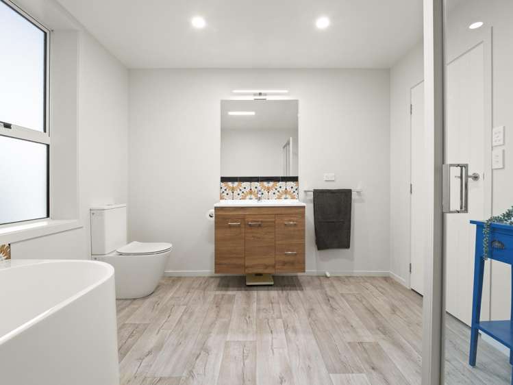 11 Rata Street Kaka Point_22