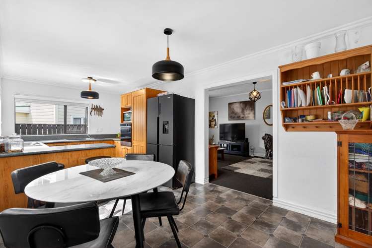 975 Fergusson Drive_5