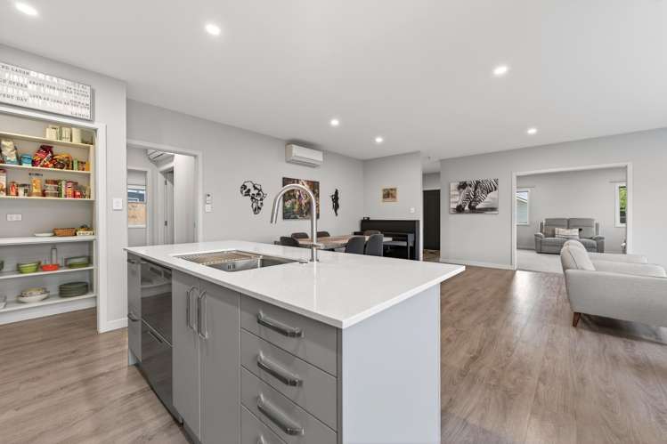 3 Magnolia Lane Kelvin Grove_9