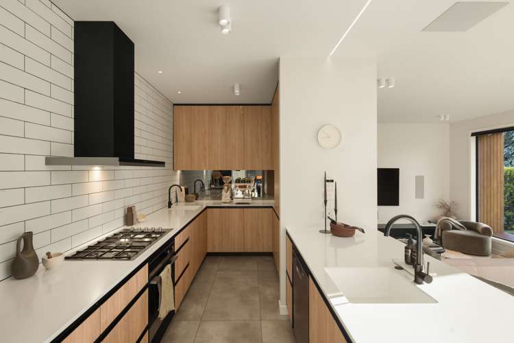 12 Jellicoe Drive Hamilton East_10