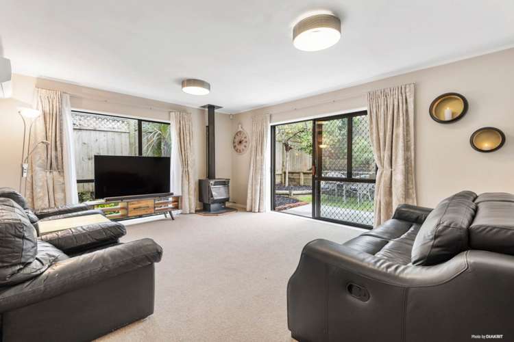10 Skybird Place Glen Eden_10