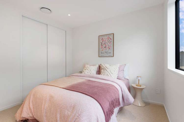 22 Pakirikiri Street Long Bay_19