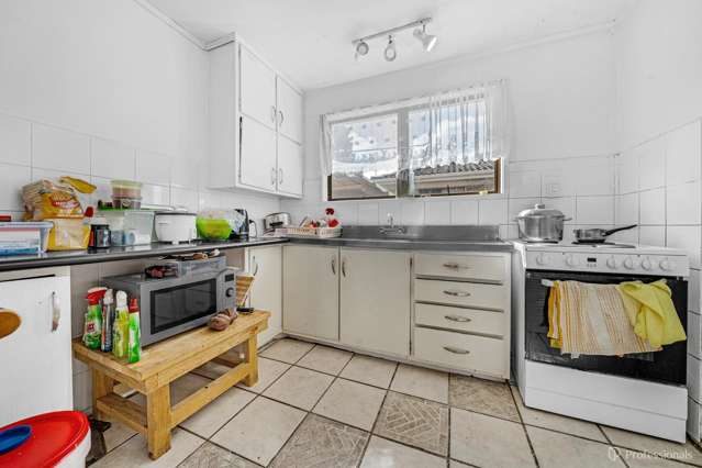 31 Catkin Crescent Papatoetoe_1