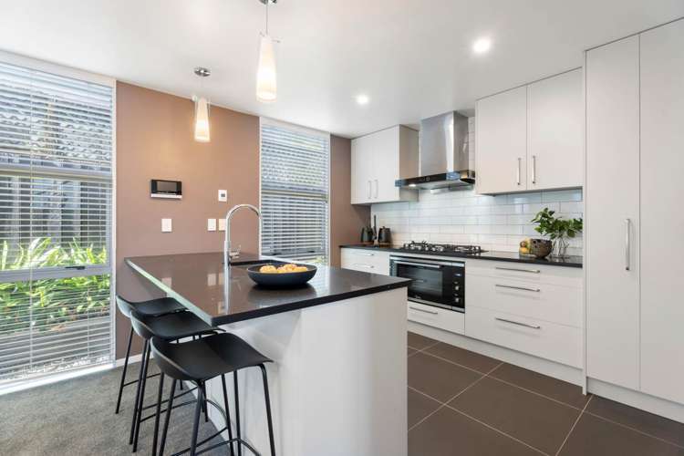 34 Queen Mary Avenue Epsom_11