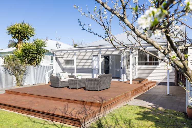 143 Georges Drive Napier South_22