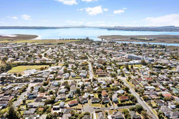 7 Norma Avenue Te Atatu South_24