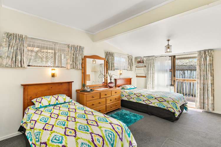 12 Riverview Road New Lynn_12