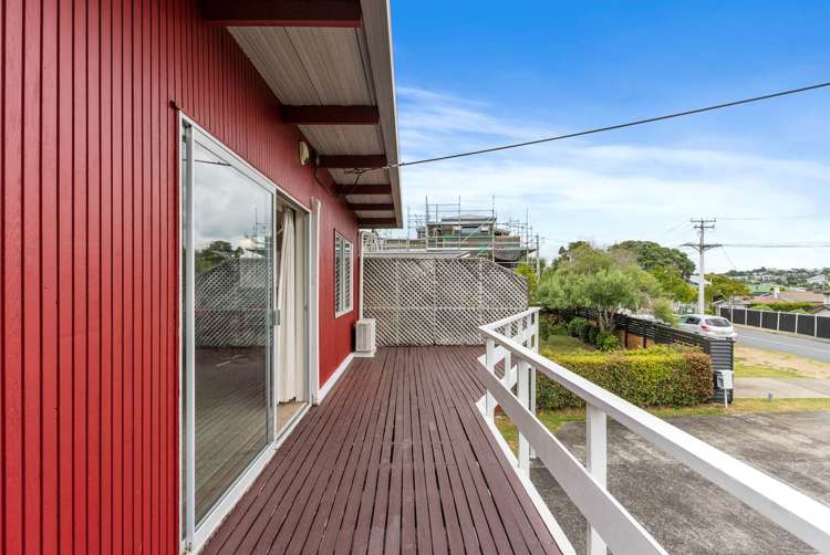 8 Kowhai Road Campbells Bay_22